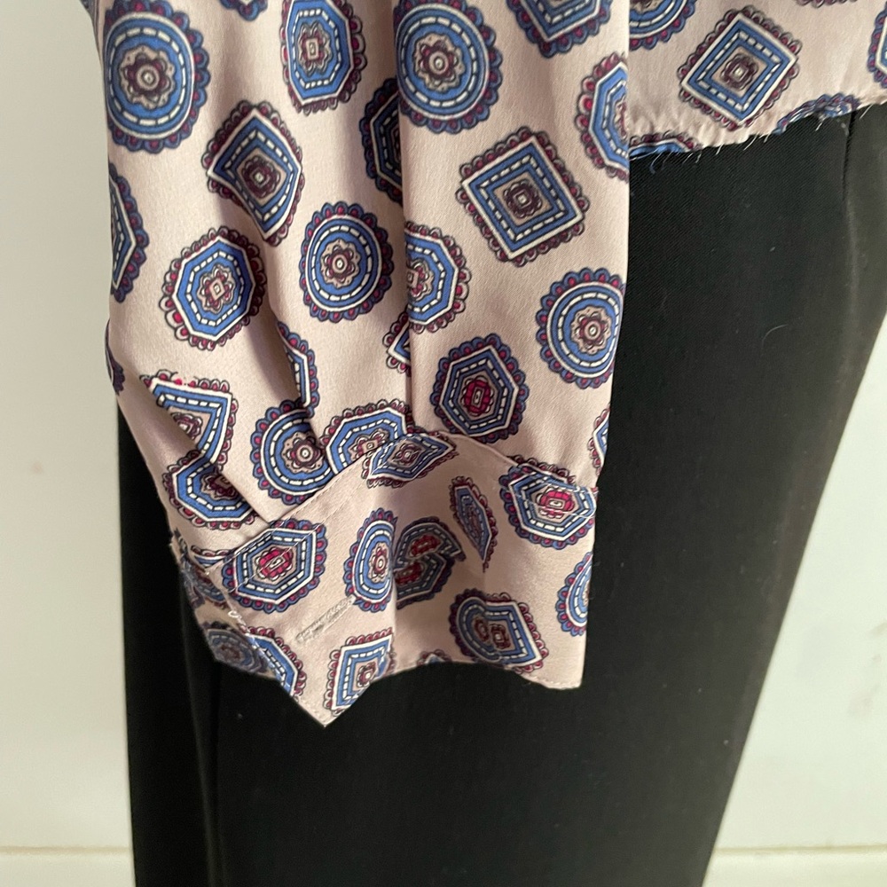 Alfred Dunner Cream and Blue Blouse with Elegant Design - Picture 3 of 7